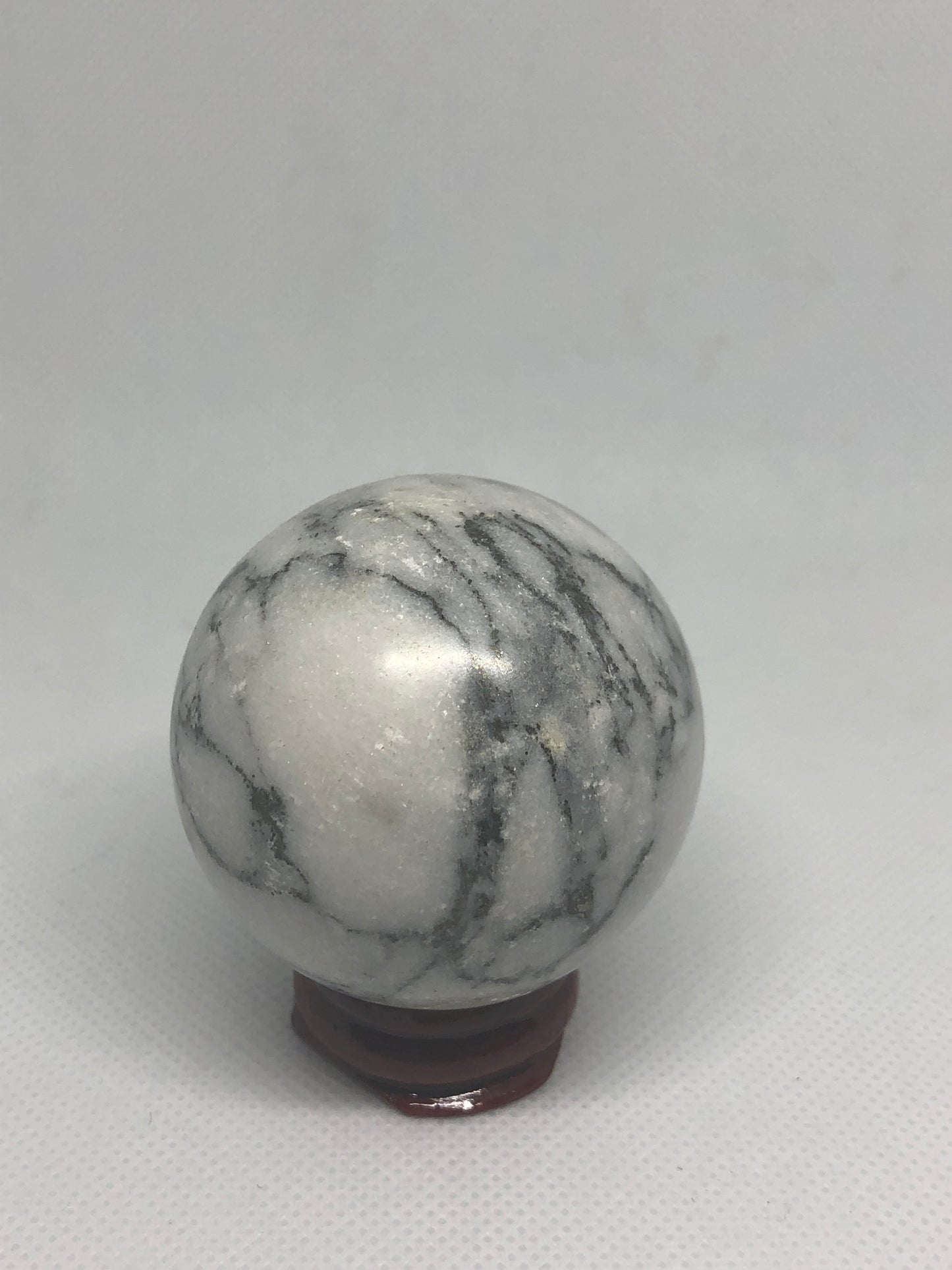 Sphère howlite