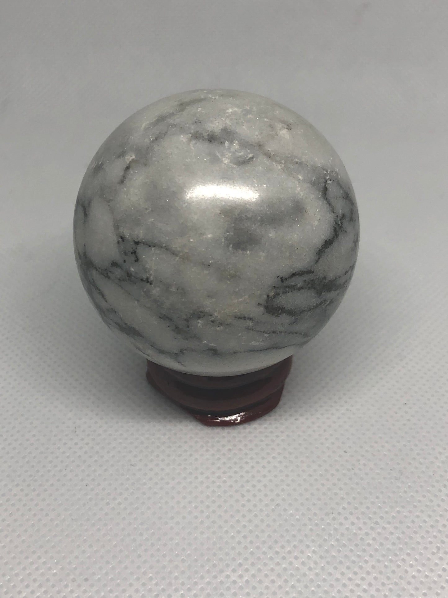 Sphère howlite