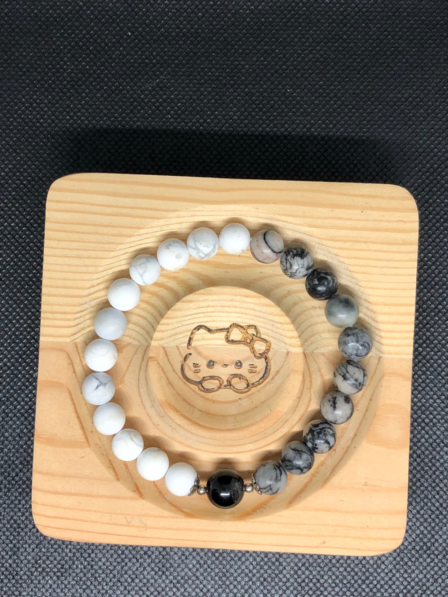 Bracelet Jaspe Picasso et Howlite serti d'une Tourmaline