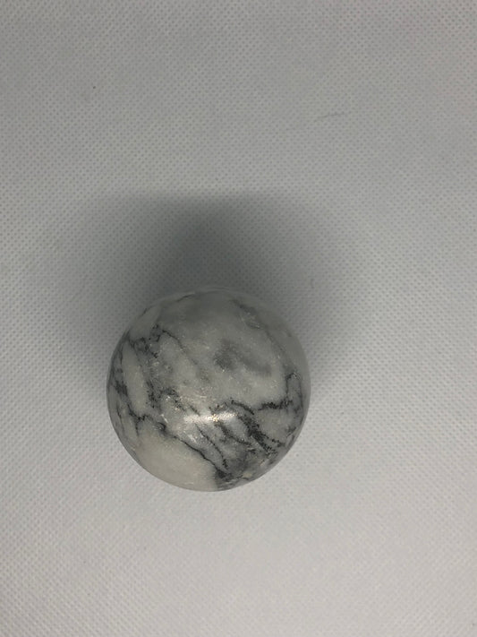 Sphère howlite